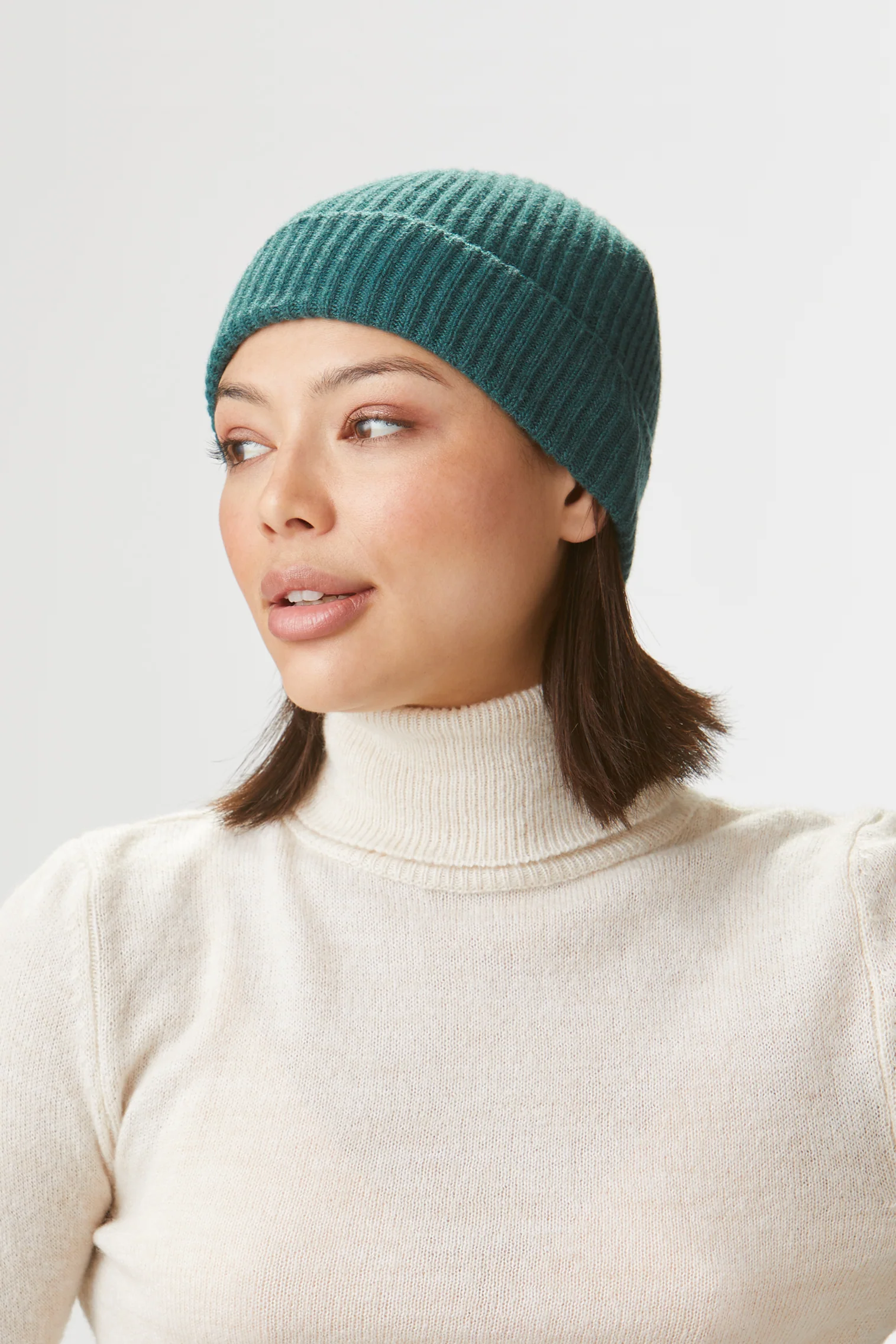 Green Cashmere Ski Beanie - Image 3