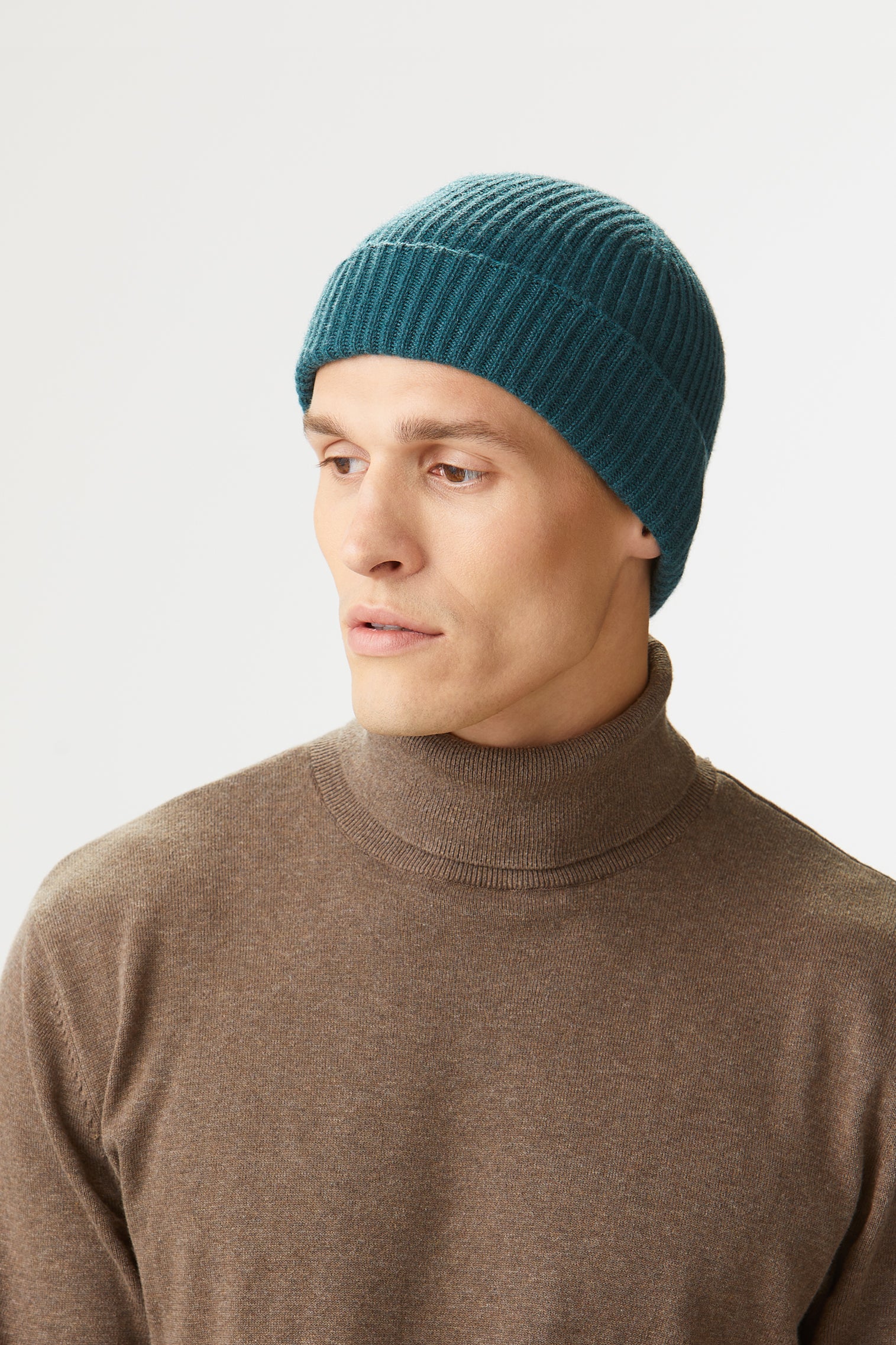 Green Cashmere Ski Beanie - Image 4