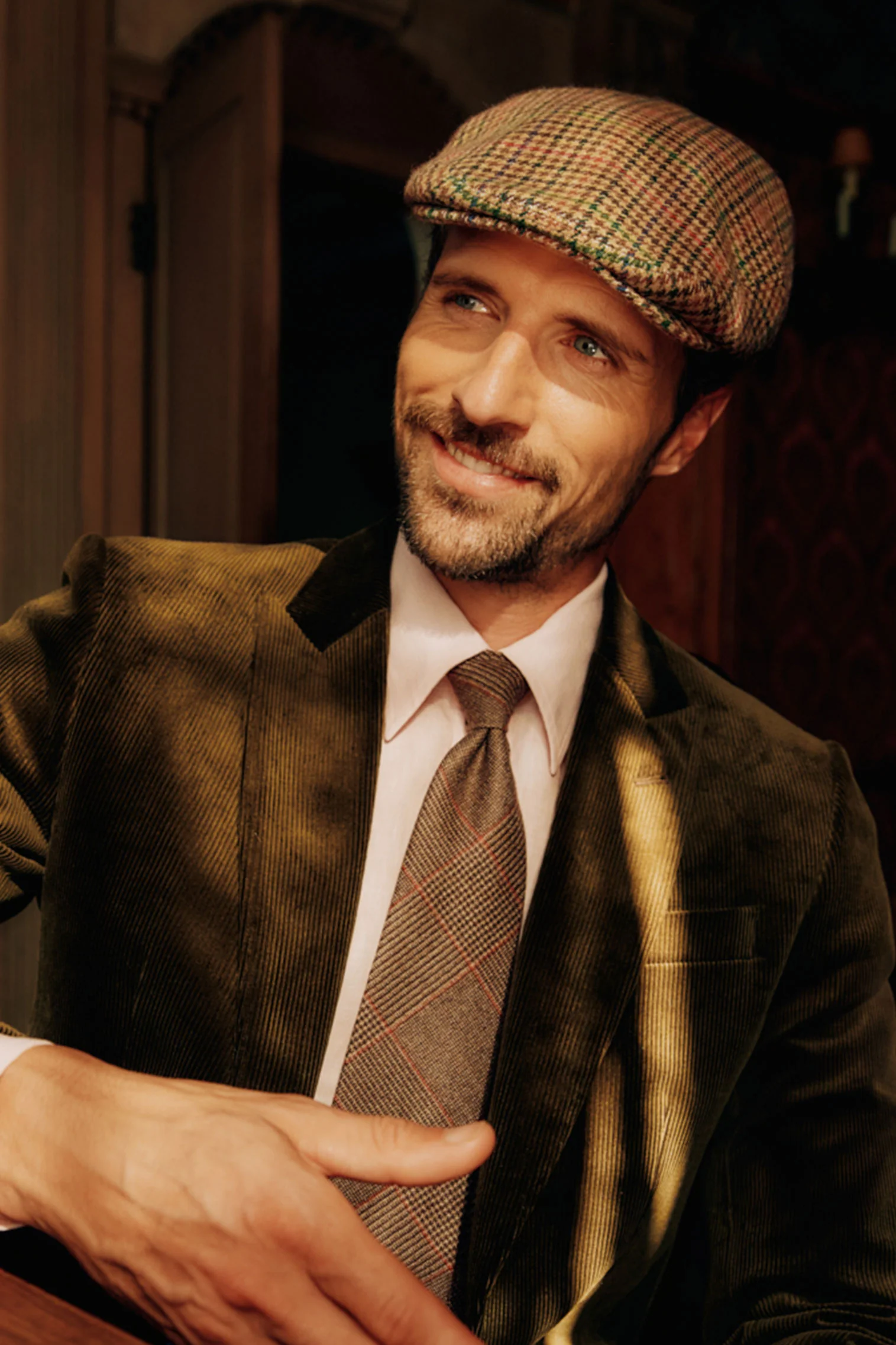 Gill Cashmere Flat Cap - Image 13