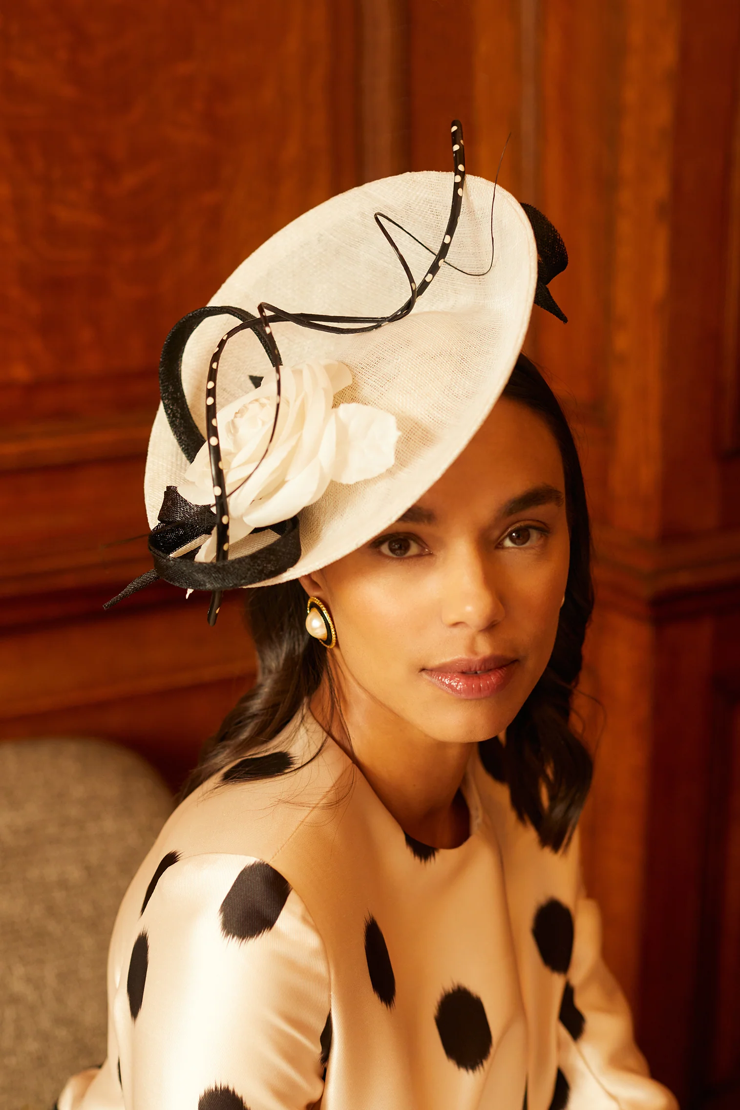 Assam White and Black Saucer Hat - Image 4